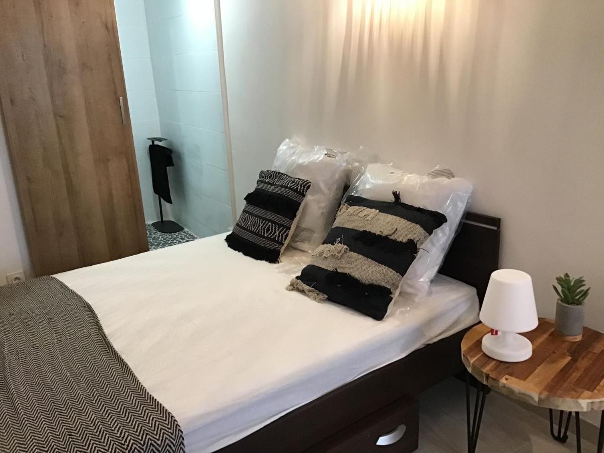 Appartamento Loft Avec Beaucoup De Cachet Centre Historique Montpellier Esterno foto